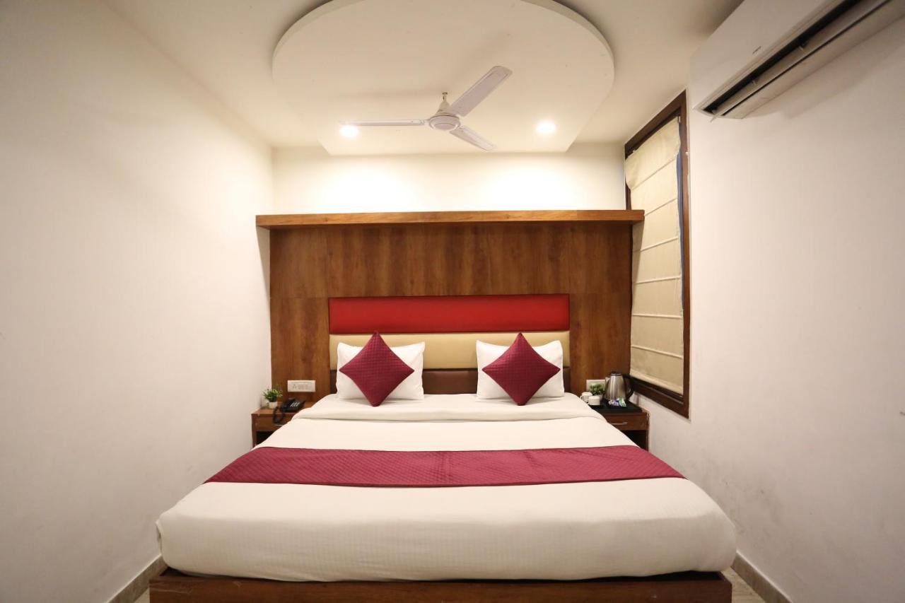 Hotel Sm Suits Near Delhi Airport-Unit By Grand Urban Luxury Nova Deli Exterior foto