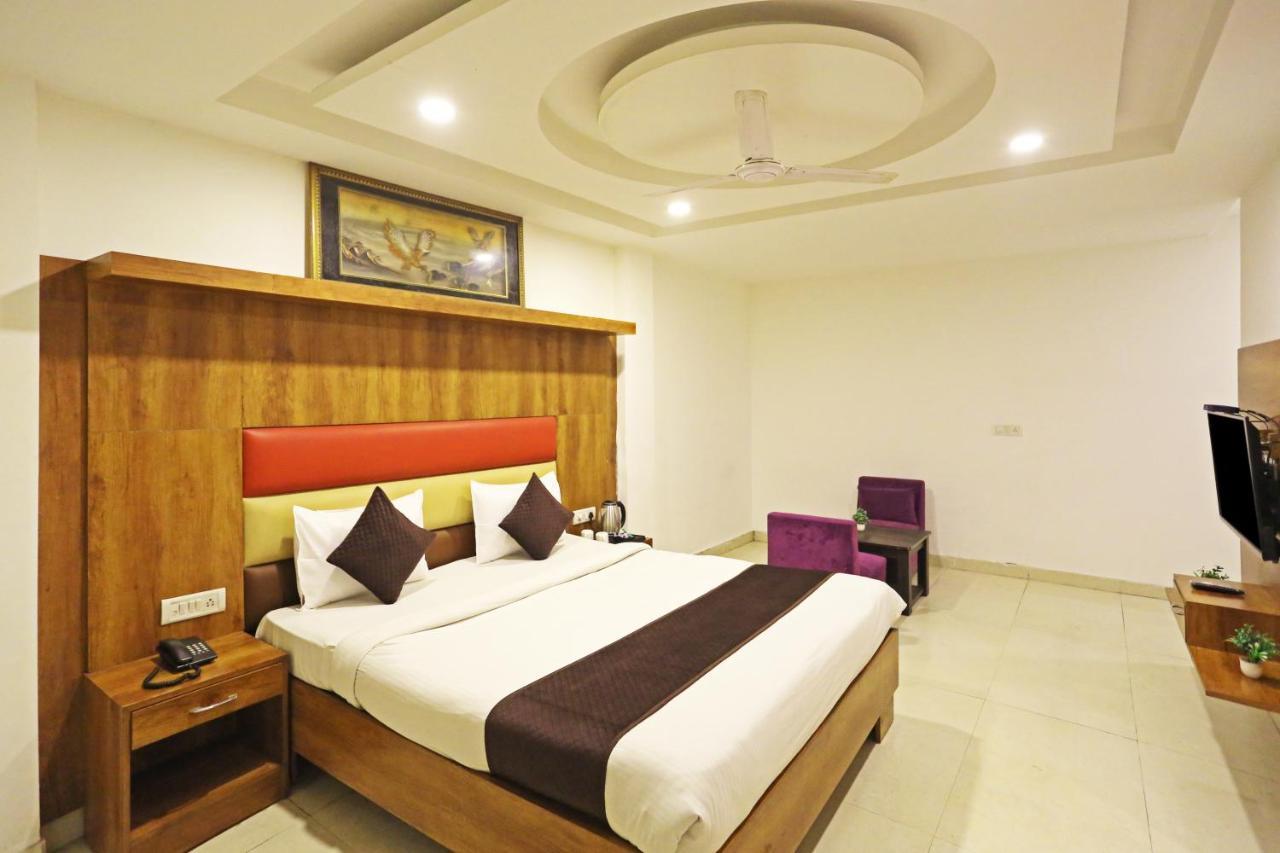 Hotel Sm Suits Near Delhi Airport-Unit By Grand Urban Luxury Nova Deli Exterior foto