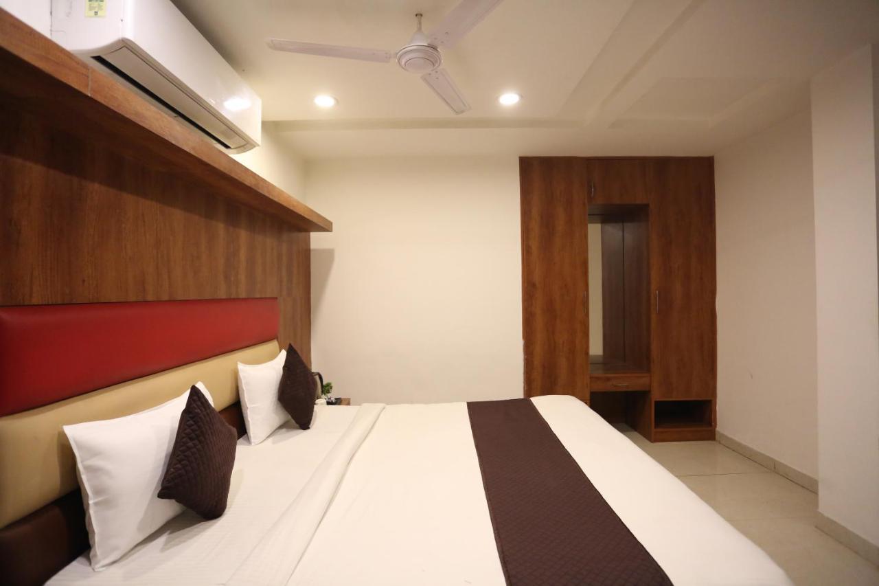 Hotel Sm Suits Near Delhi Airport-Unit By Grand Urban Luxury Nova Deli Exterior foto