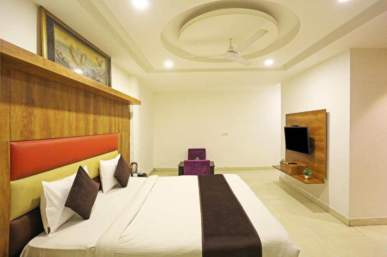 Hotel Sm Suits Near Delhi Airport-Unit By Grand Urban Luxury Nova Deli Exterior foto