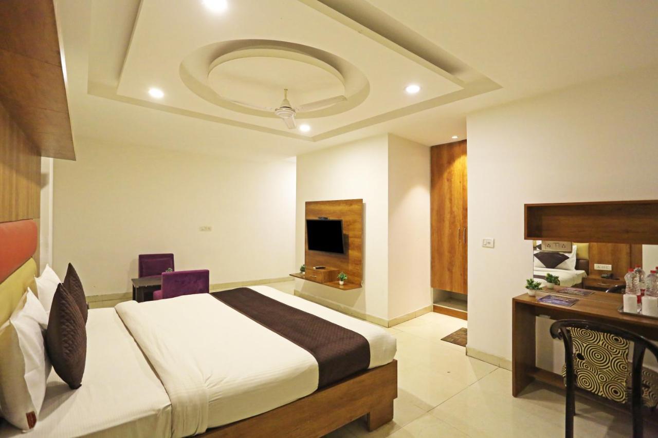 Hotel Sm Suits Near Delhi Airport-Unit By Grand Urban Luxury Nova Deli Exterior foto