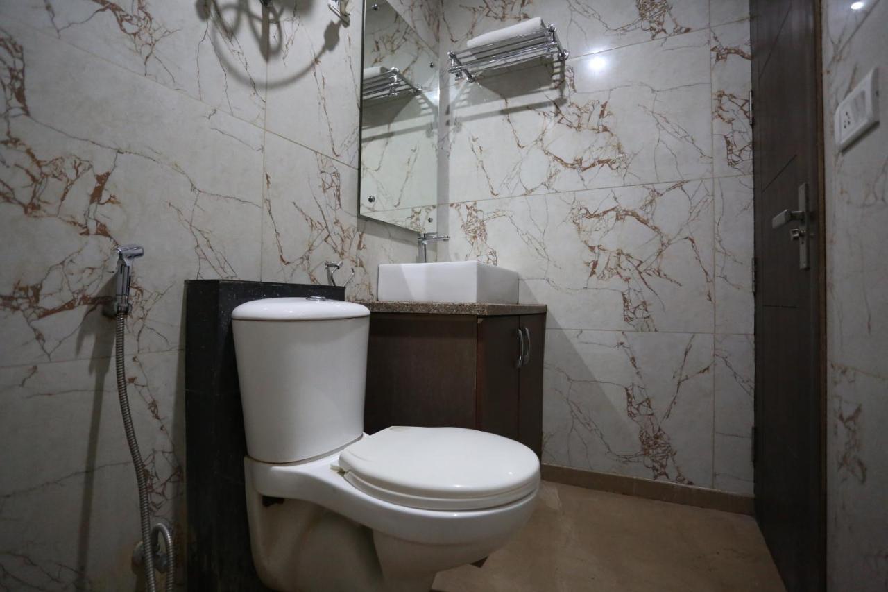Hotel Sm Suits Near Delhi Airport-Unit By Grand Urban Luxury Nova Deli Exterior foto